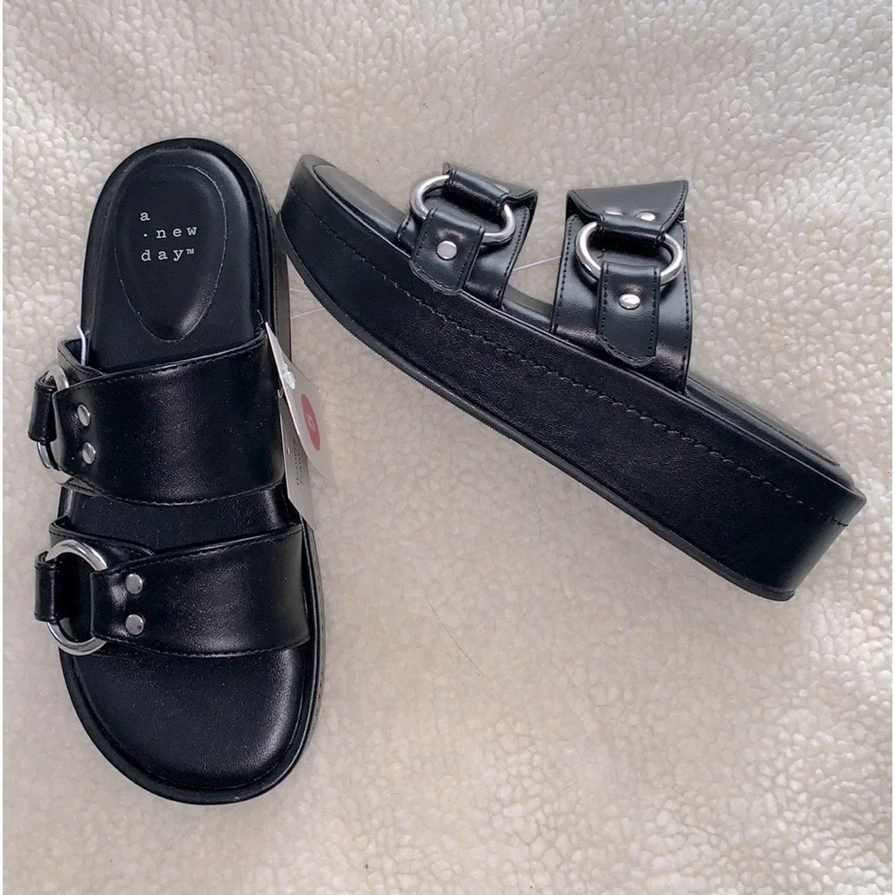 A. new day Black/Haisley platform sandals, with memory foam Size 5
